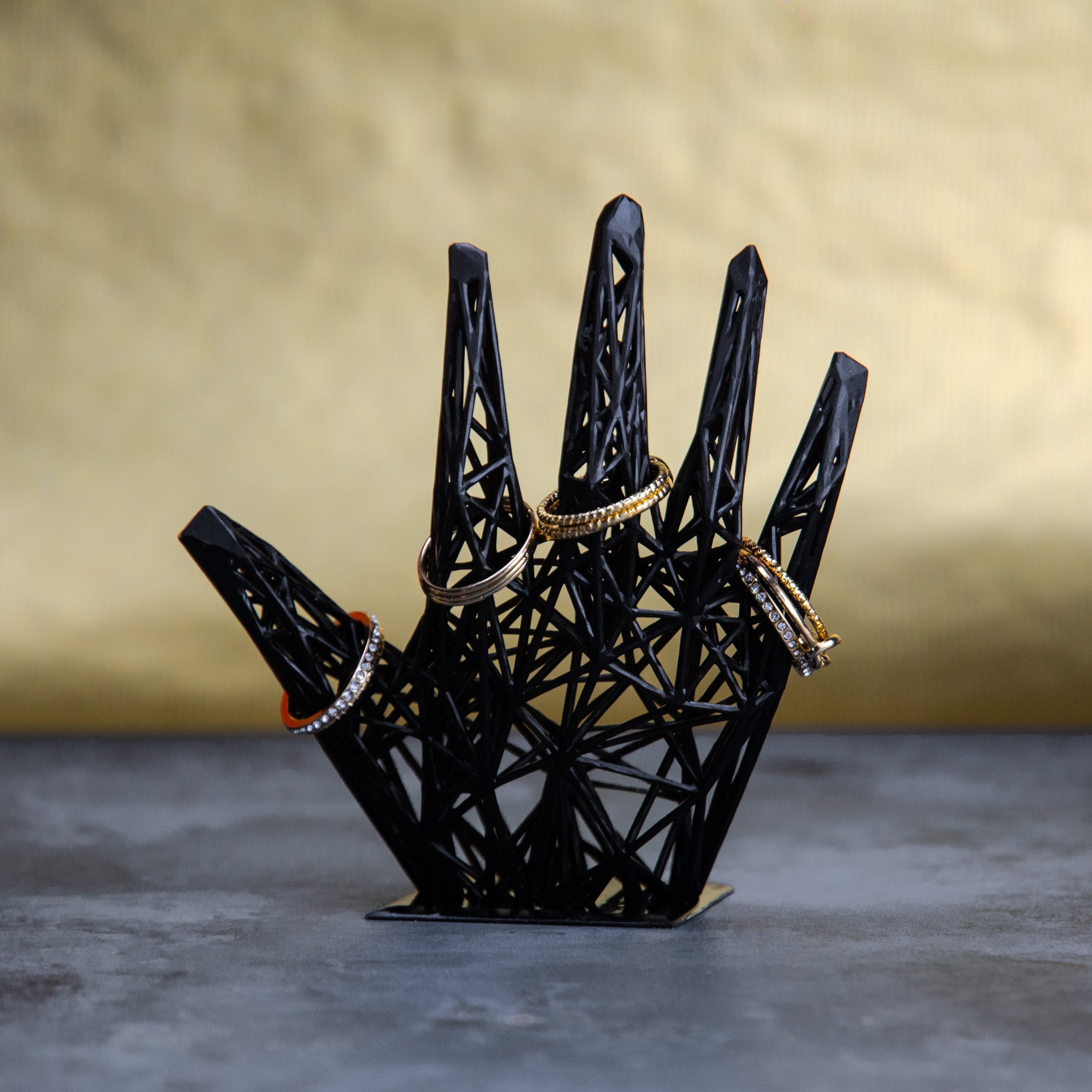 Minimalist Resin Ring Holder – Stylish Black Jewelry Display for Modern Bathroom Decor